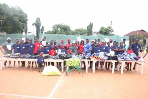 Robert Amartey  Foundation holds Tennis Clinic
