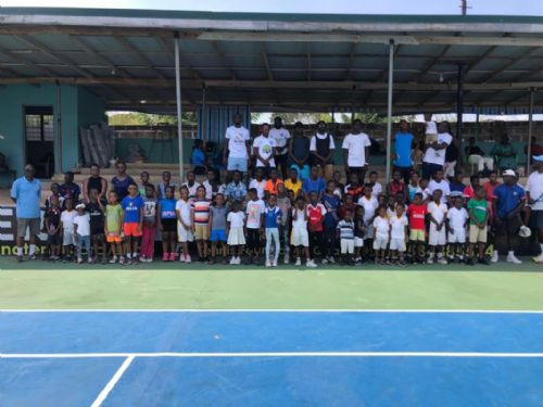 Ho Tennis Club Holds Tennis clinic
